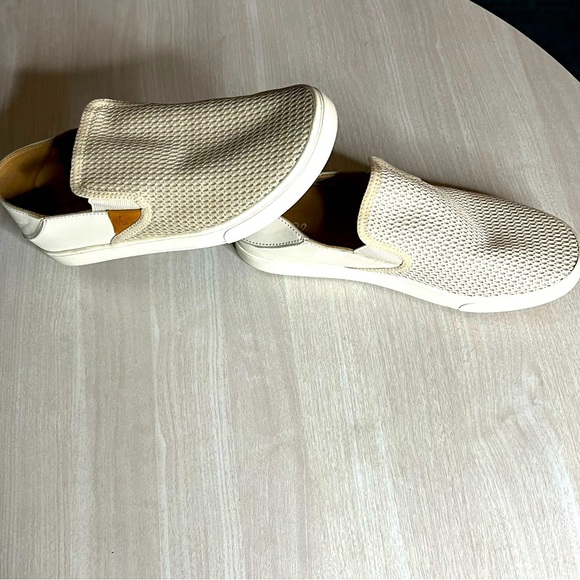 Olukai Pehuea Slip on Loafers cream colored size women’s 9 1/2. - Picture 4 of 6